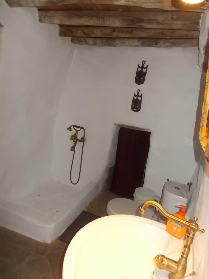Cyclades Olive Museum'S Guest House Pitrofos Ngoại thất bức ảnh
